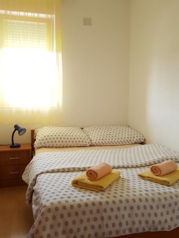Apartments Mirakul Lopar Exterior foto